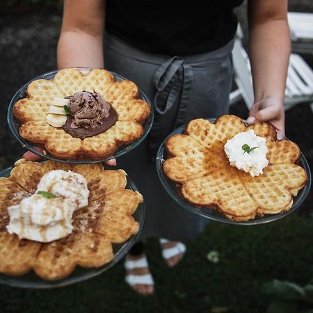 Vaffelcafe Bed & Breakfast Dannäs Dış mekan fotoğraf
